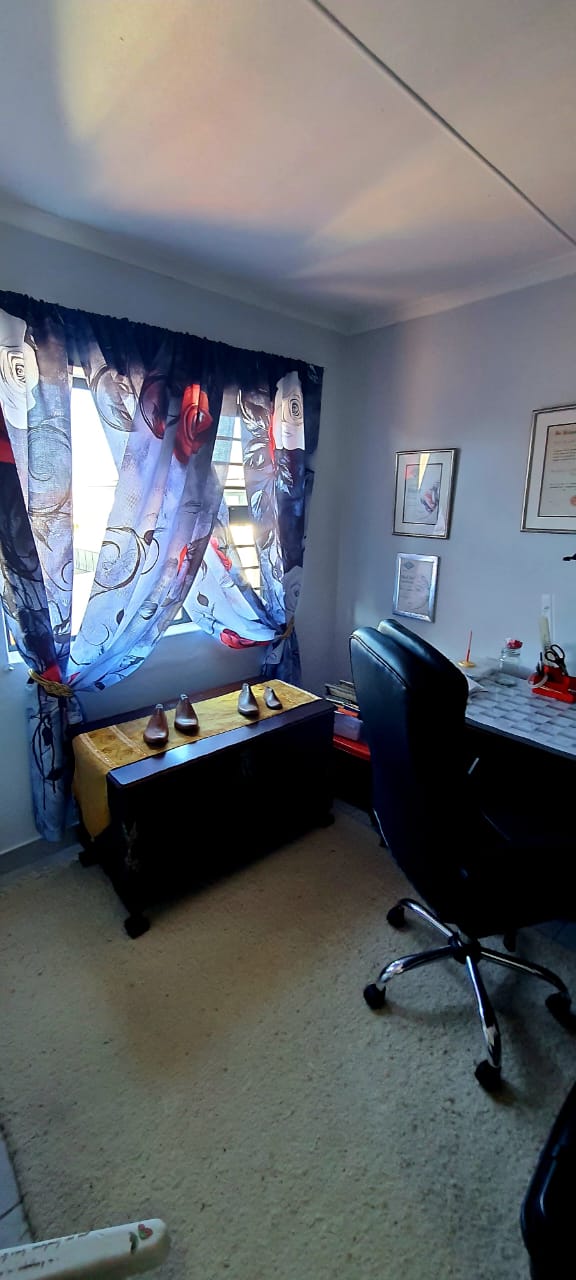 3 Bedroom Property for Sale in Mossel Bay Ext 15 Western Cape